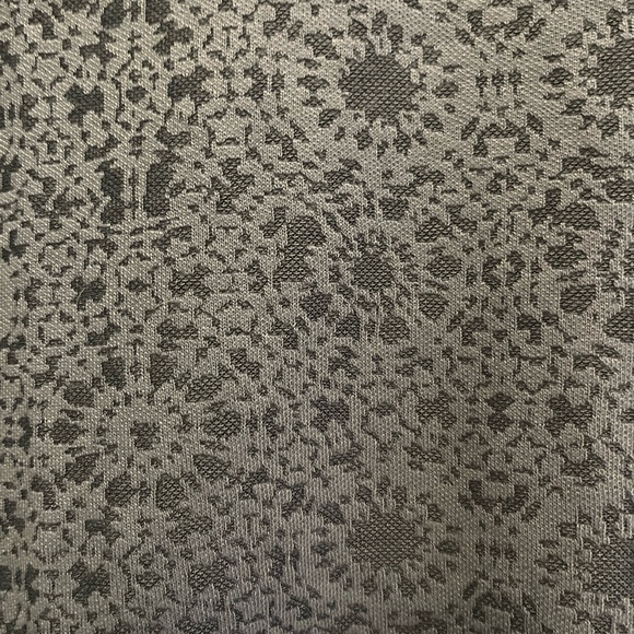 LuLaRoe Classic Tee - Picture 3 of 4